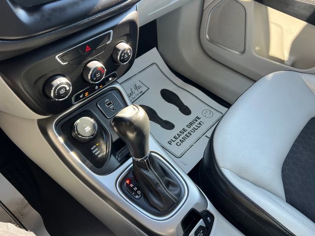 Used 2018 Jeep Compass Latitude w/ Cold Weather Group image 19