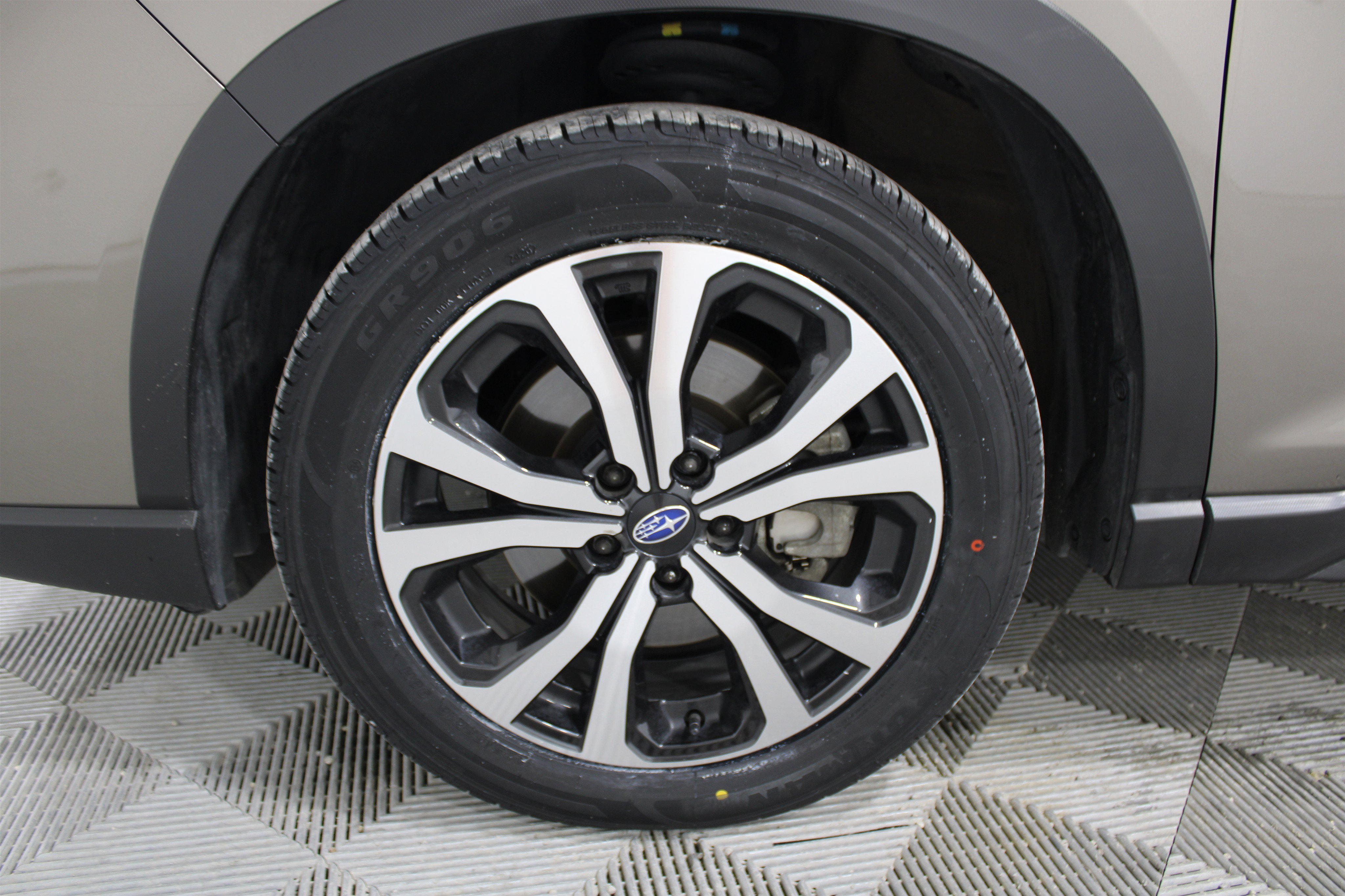 Used 2019 Subaru Forester Limited w/ Popular Package #3 AWD/4WD image 34