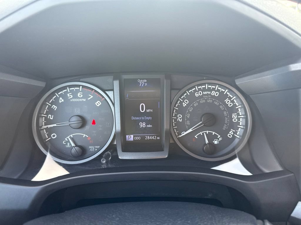 Used 2019 Toyota Tacoma TRD Off-Road w/ Technology Package AWD/4WD image 12