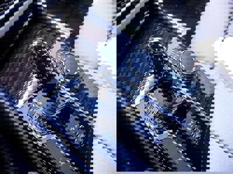 Used 2018 BMW 530i w/ Premium Package image 21