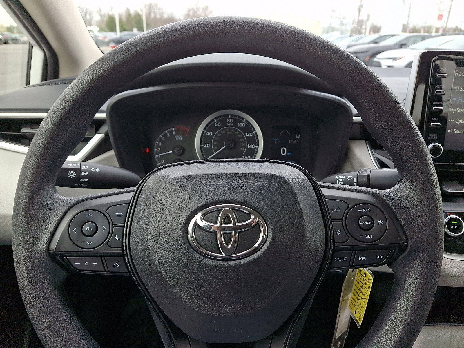 Used 2020 Toyota Corolla LE image 16