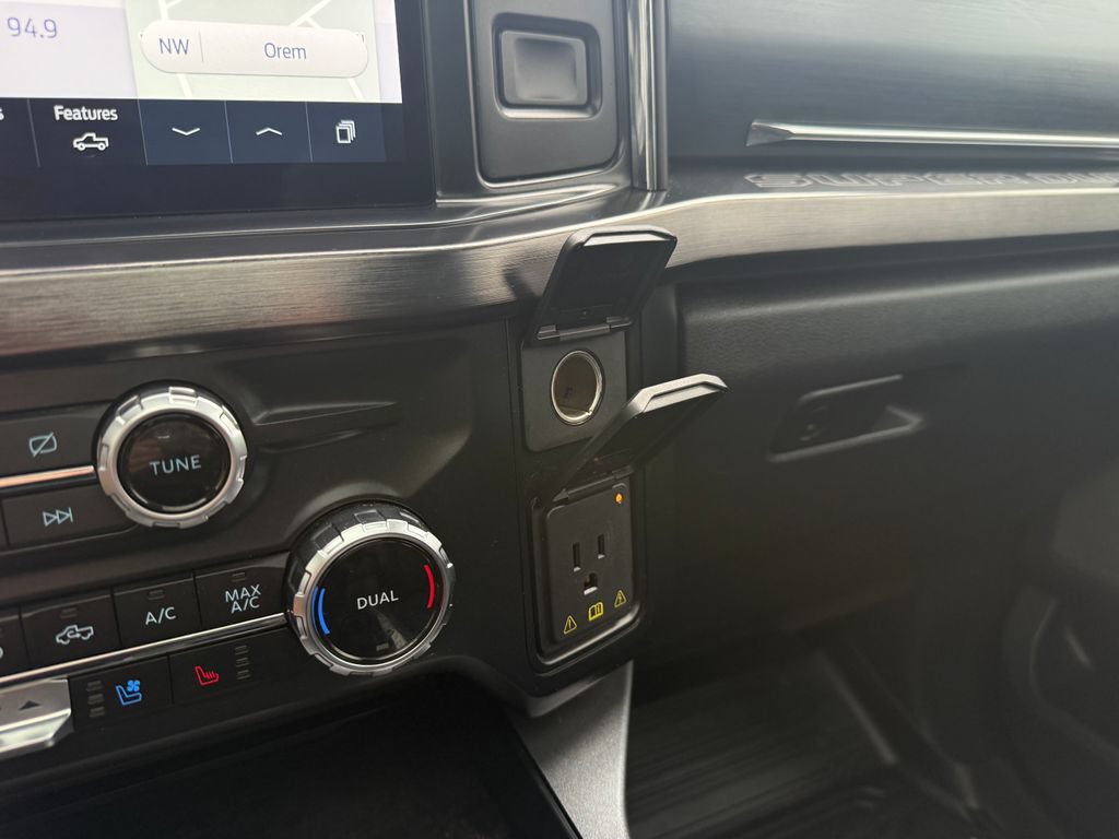 Used 2023 Ford F350 Lariat w/ Lariat Ultimate Package AWD/4WD image 28