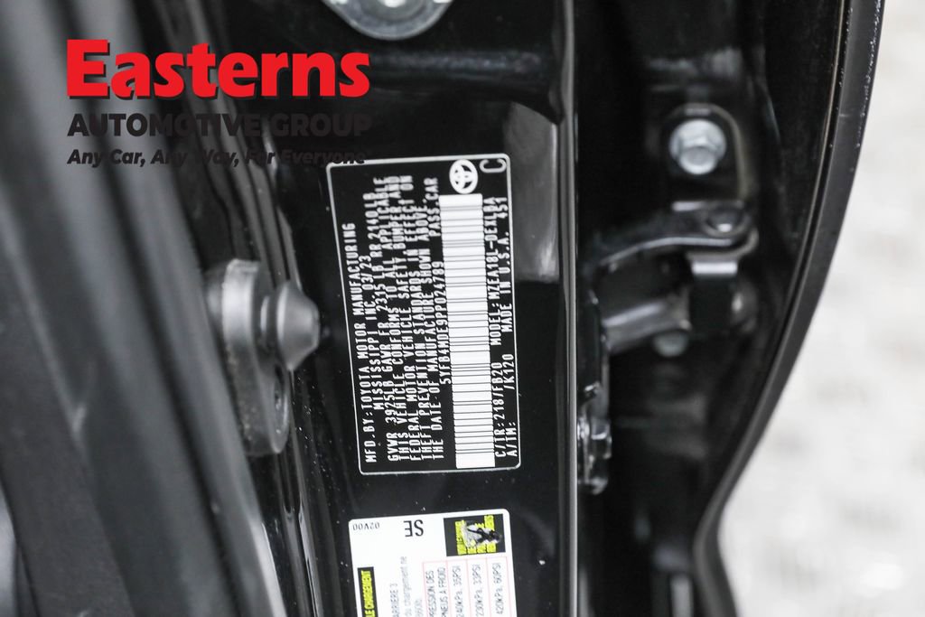 Used 2023 Toyota Corolla LE image 33