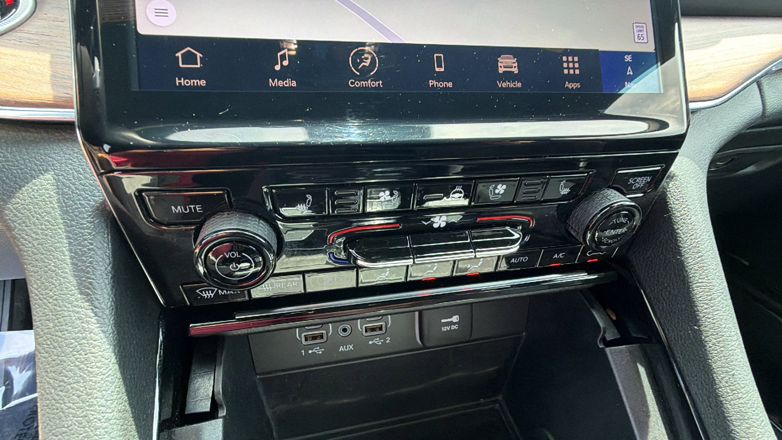 Used 2025 Jeep Grand Cherokee L Summit w/ Advanced Protech Group IV image 36