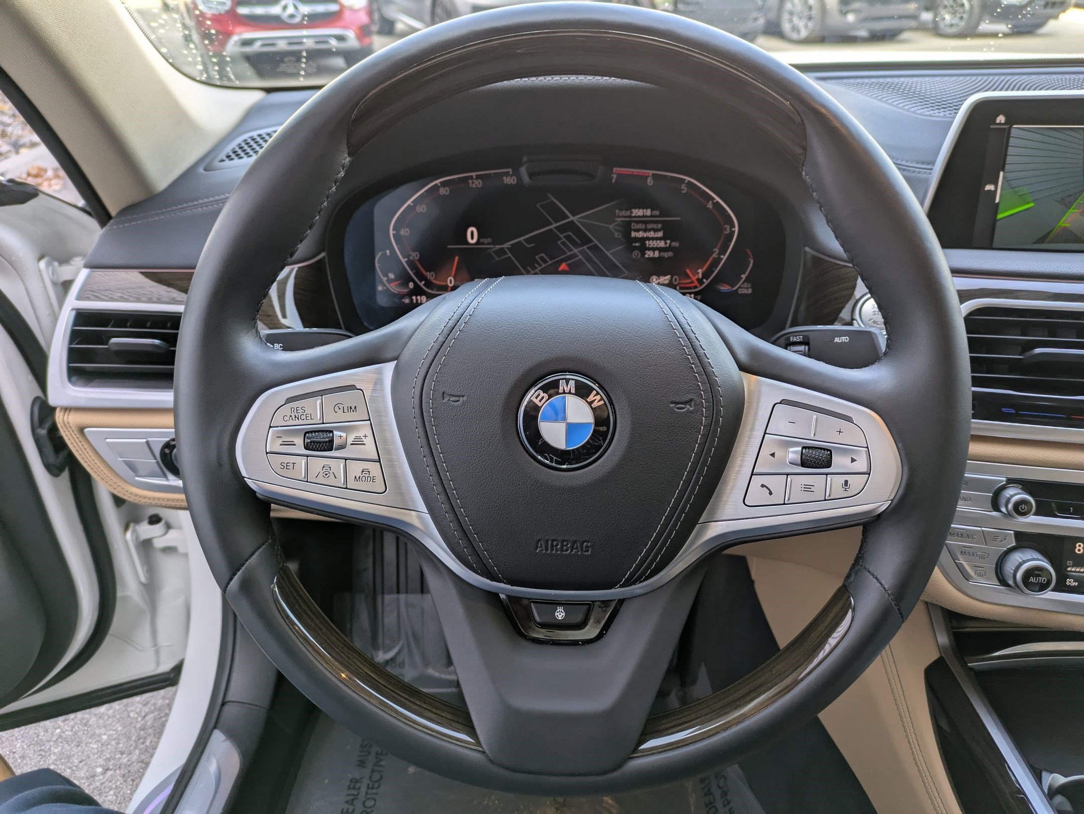 Used 2022 BMW 750i xDrive image 17