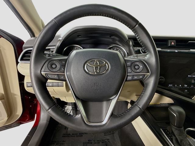 Certified 2018 Toyota Camry XLE w/ Audio Package image 11