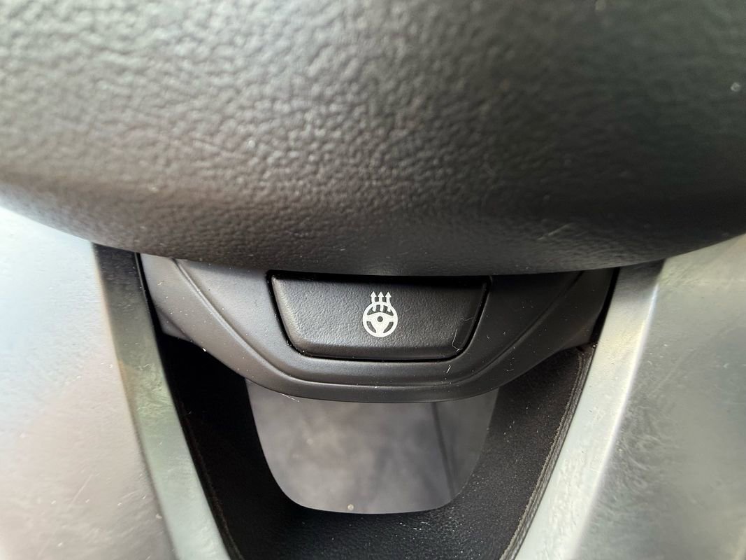 Used 2022 BMW 330e xDrive image 22