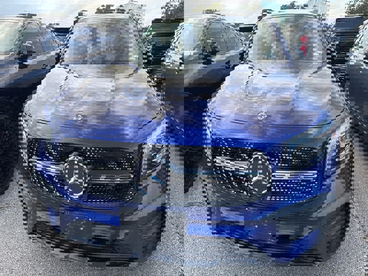 Used 2021 Mercedes-Benz GLB 250 image 2