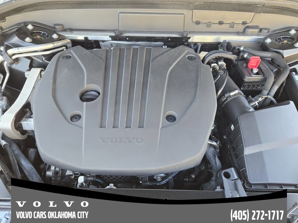 Certified 2024 Volvo XC60 B5 Ultimate w/ Protection Package Premier image 30