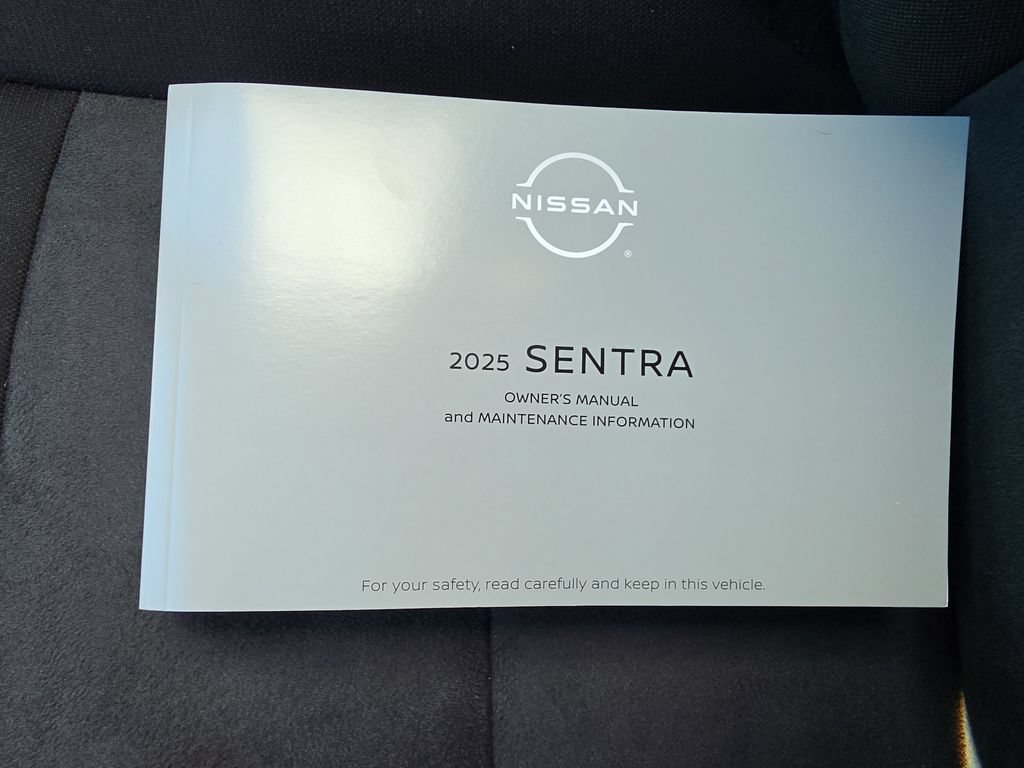 Used 2025 Nissan Sentra SR FWD image 32