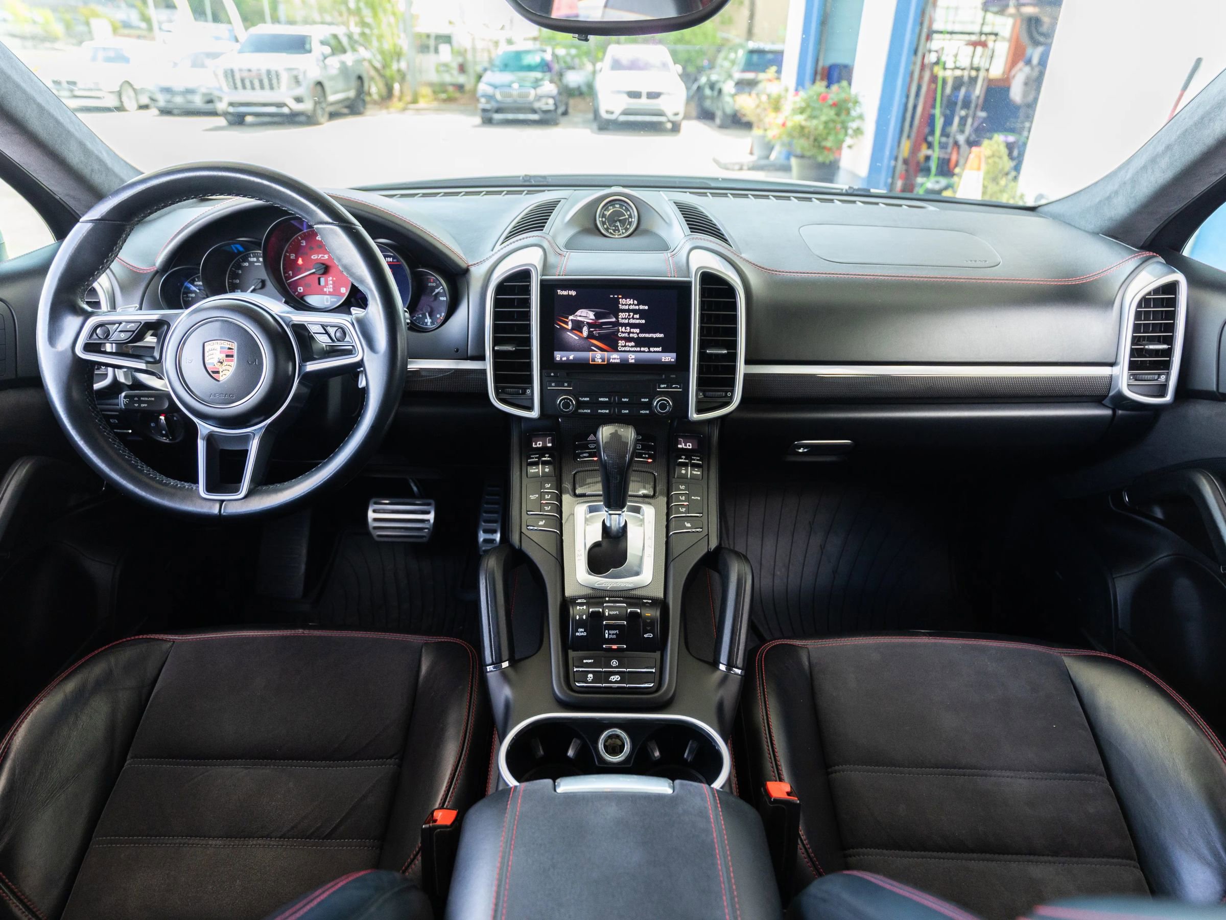 Used 2017 Porsche Cayenne GTS AWD/4WD image 2