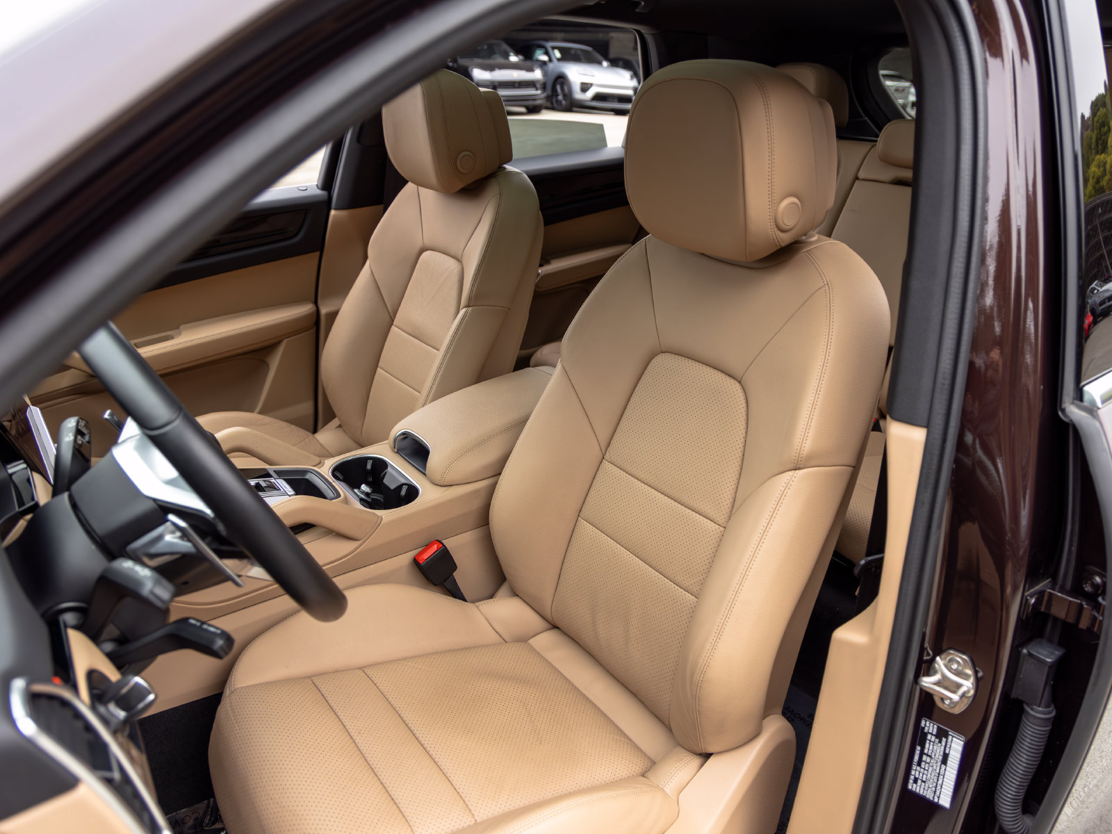 Certified 2021 Porsche Cayenne AWD/4WD image 5