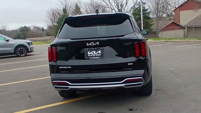 Certified 2023 Kia Sorento SX image 2