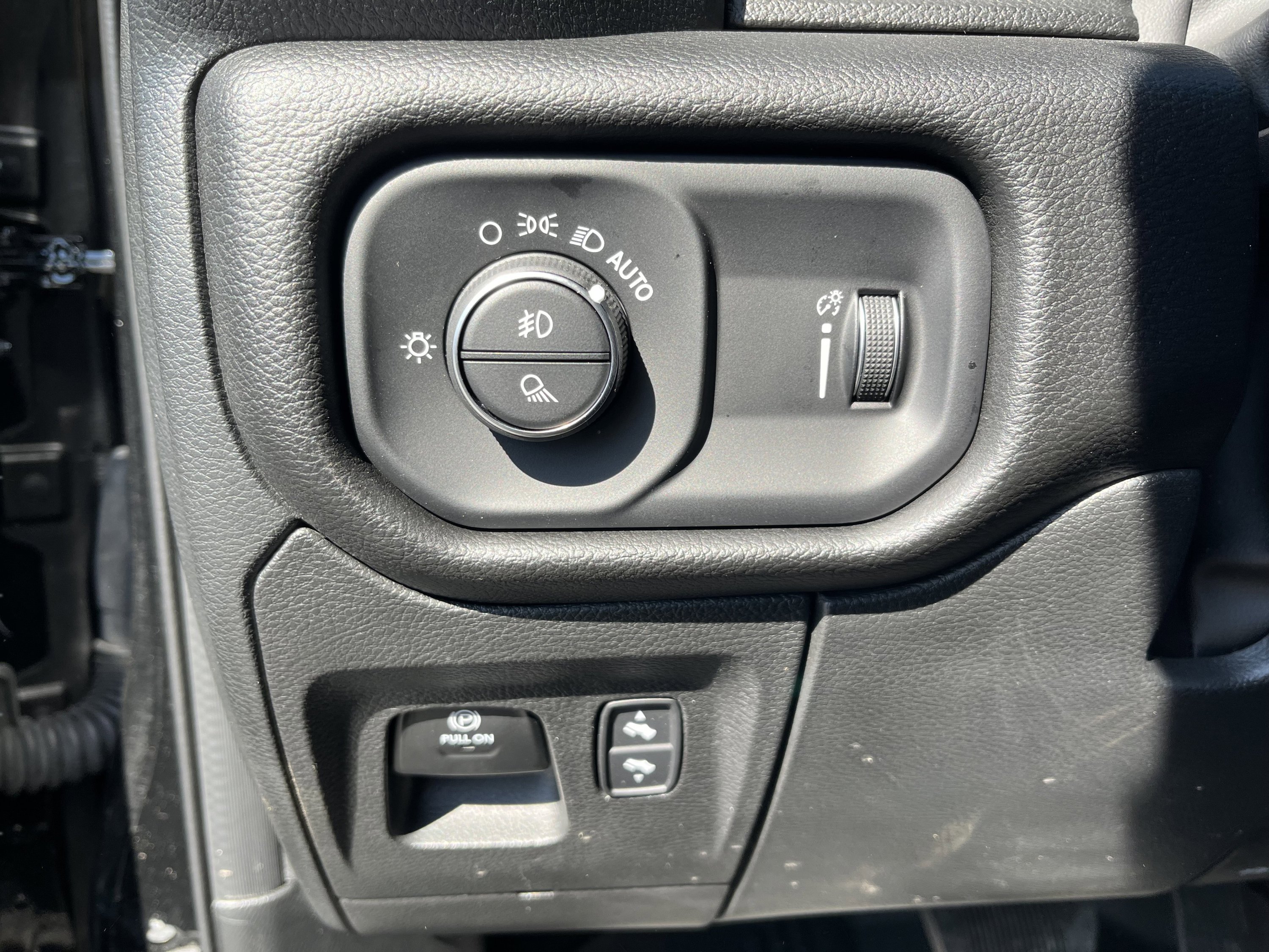 Used 2023 RAM 1500 Big Horn AWD/4WD image 15