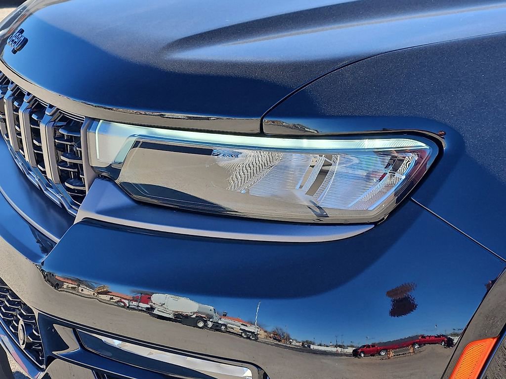 New 2026 Jeep Grand Cherokee L Summit w/ Obsidian Package image 8