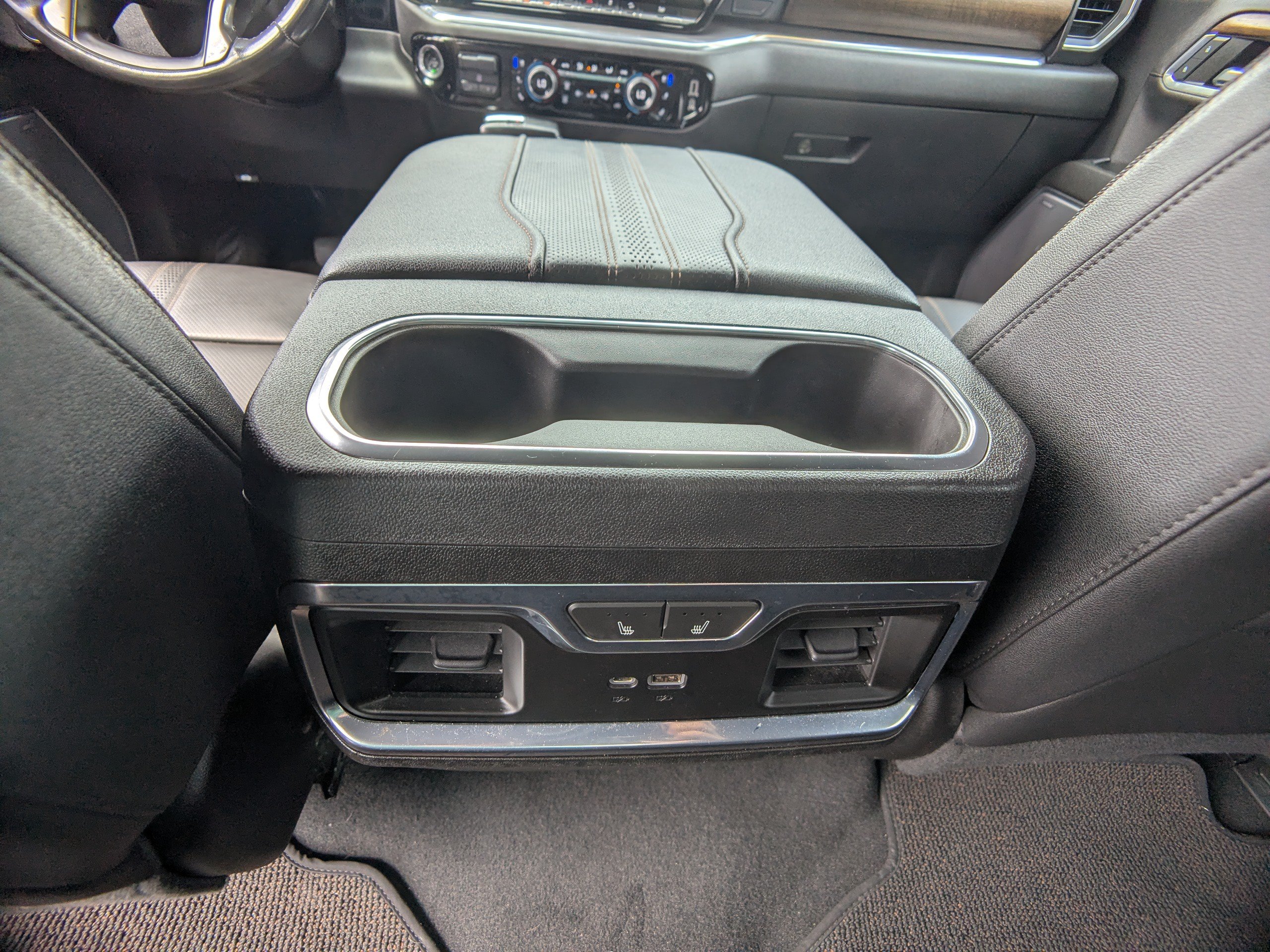 Used 2023 Chevrolet Silverado 1500 High Country w/ Z71 Off-Road Package AWD/4WD image 15