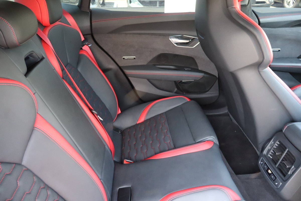 Used 2023 Audi RS e-tron GT AWD/4WD image 19
