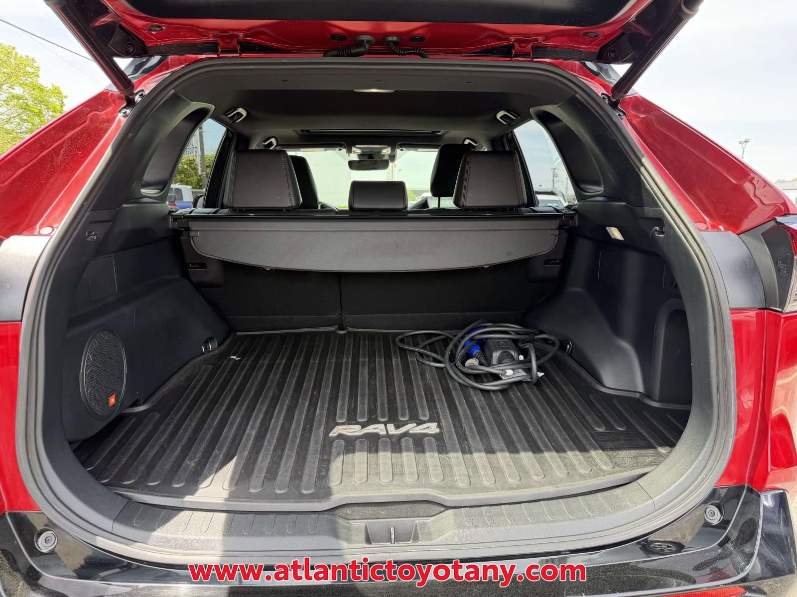 Used 2022 Toyota RAV4 XSE w/ Weather Package AWD/4WD image 37