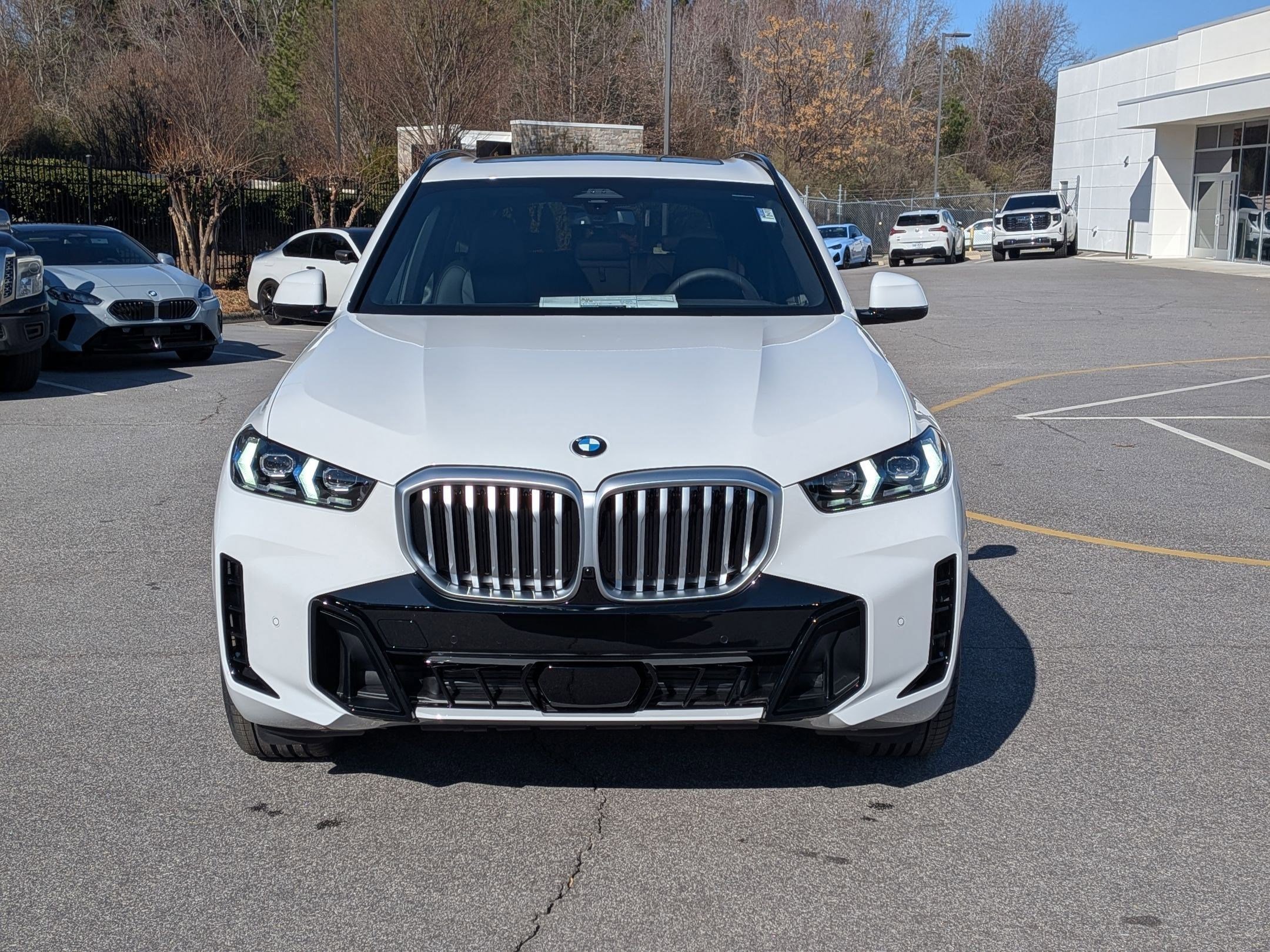 New 2026 BMW X5 xDrive40i w/ M Sport Package AWD/4WD image 8