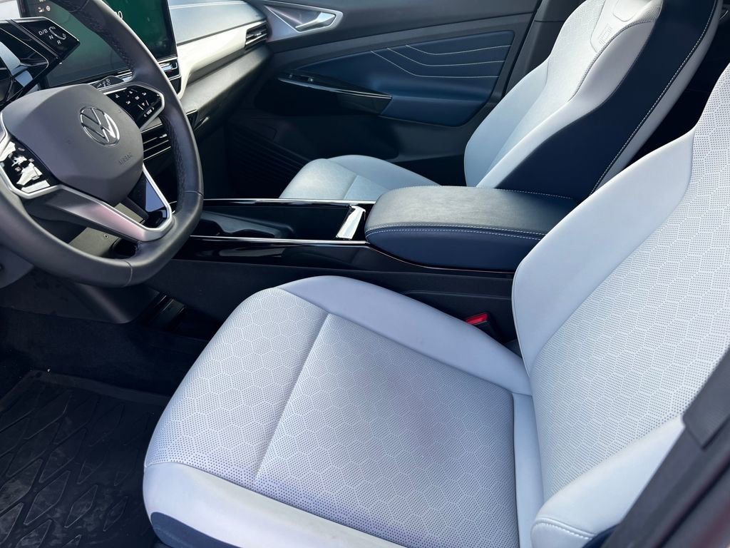 Used 2024 Volkswagen ID.4 S image 9