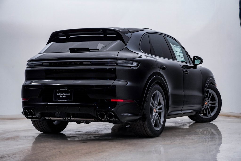 New 2026 Porsche Cayenne GTS image 12