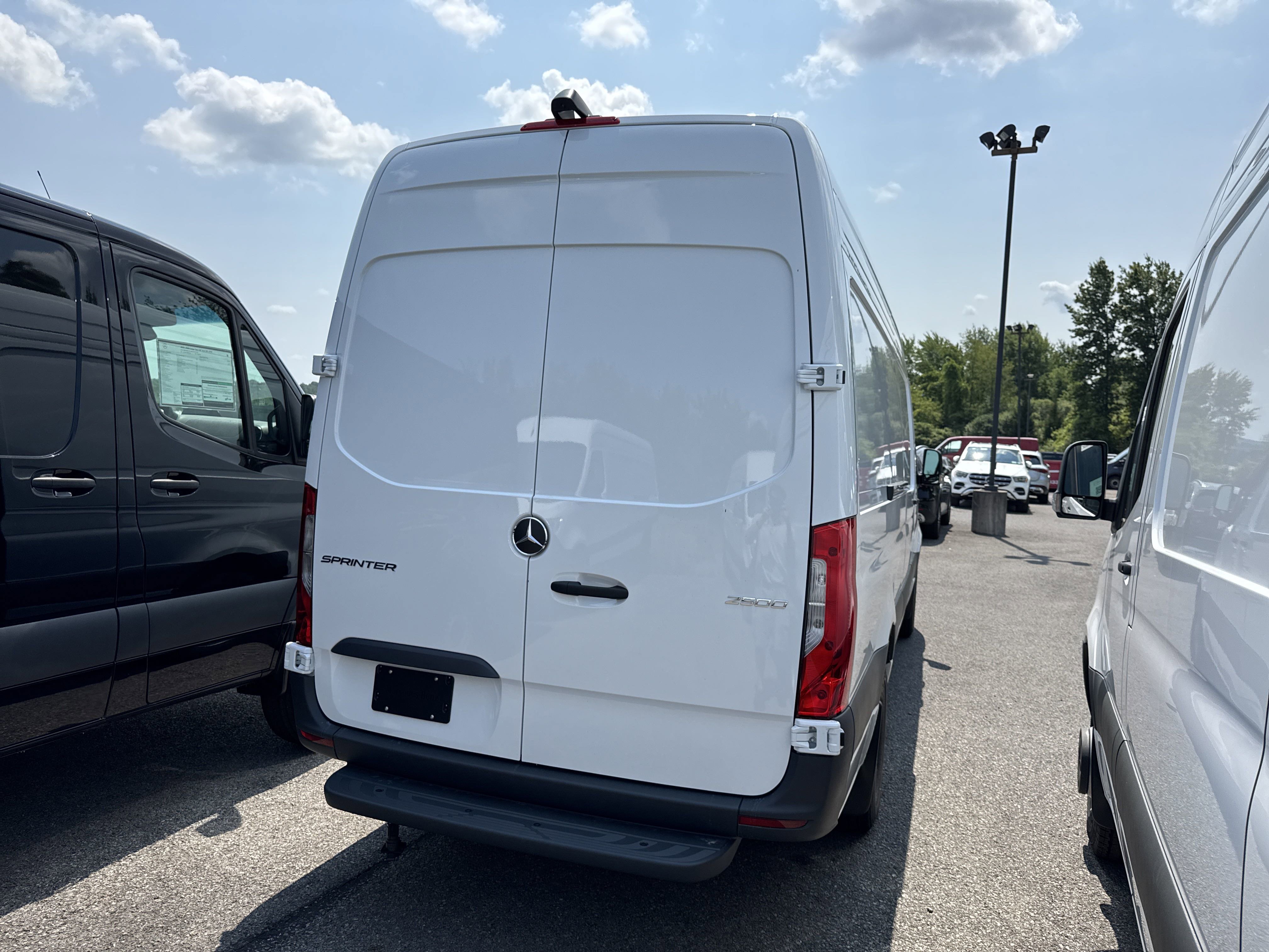 New 2025 Mercedes-Benz Sprinter 2500 image 7