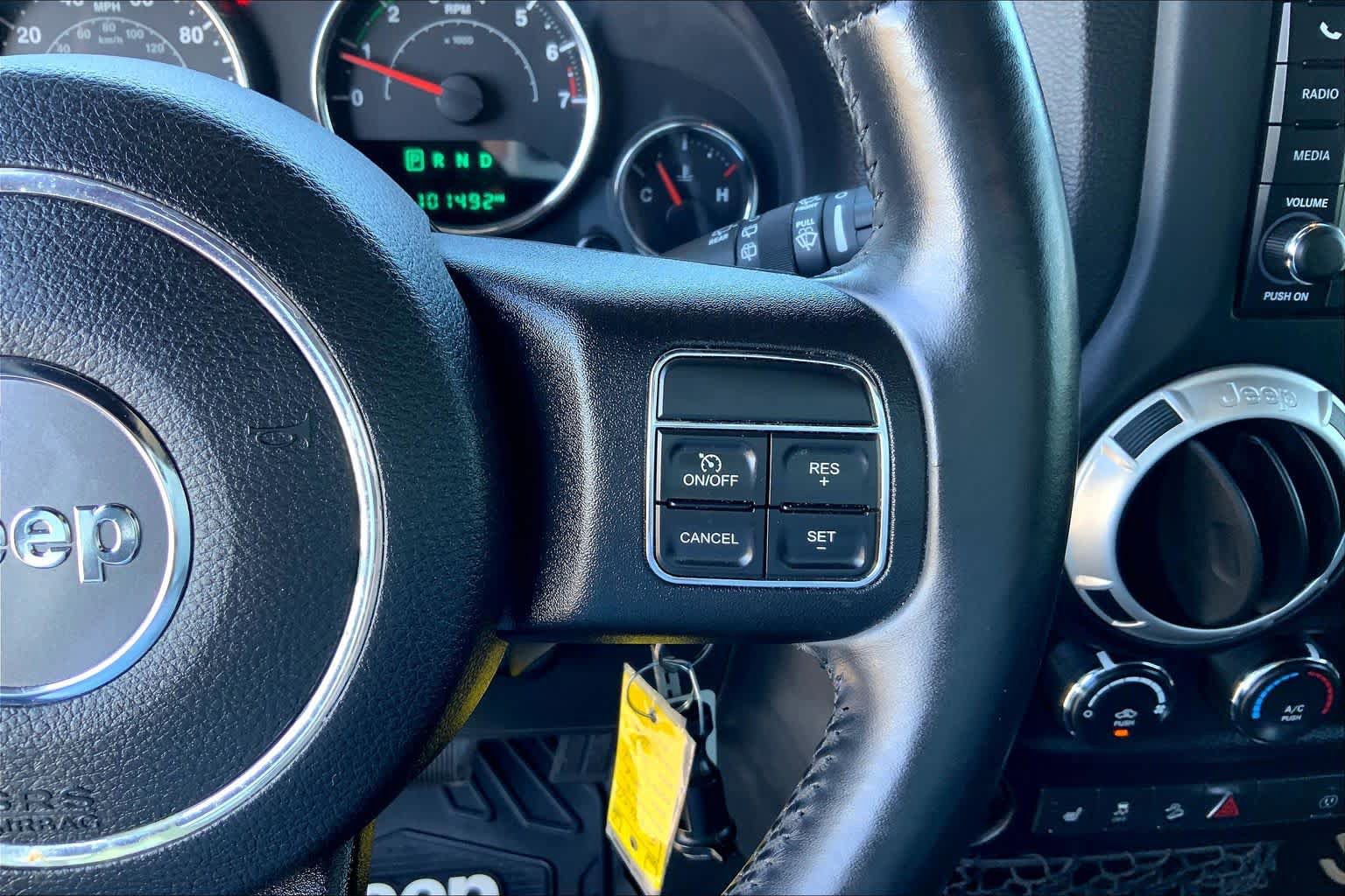 Used 2015 Jeep Wrangler Unlimited Sahara w/ Connectivity Group image 21