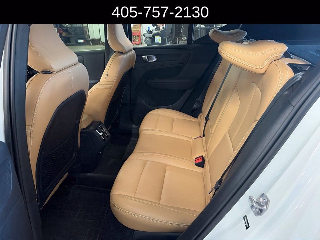 Used 2021 Volvo XC40 T5 Inscription w/ Protection Package Premier AWD/4WD image 7