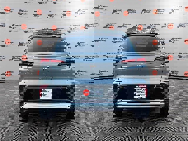 Used 2024 Buick Envista Sport Touring image 4