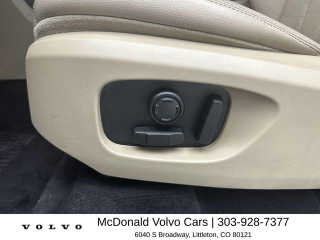 Used 2017 Land Rover Discovery Sport HSE image 12