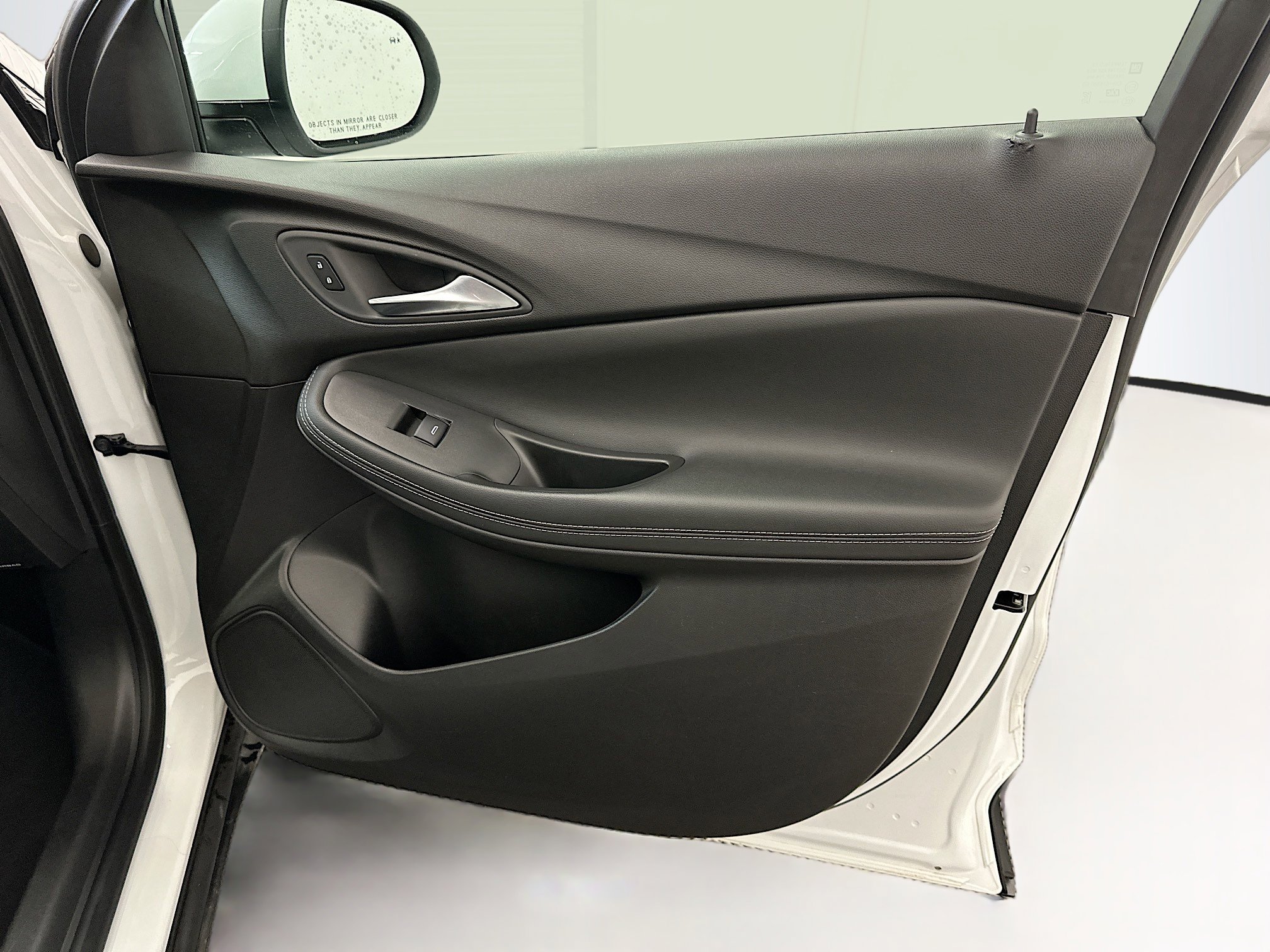 Used 2025 Buick Encore GX Preferred image 33