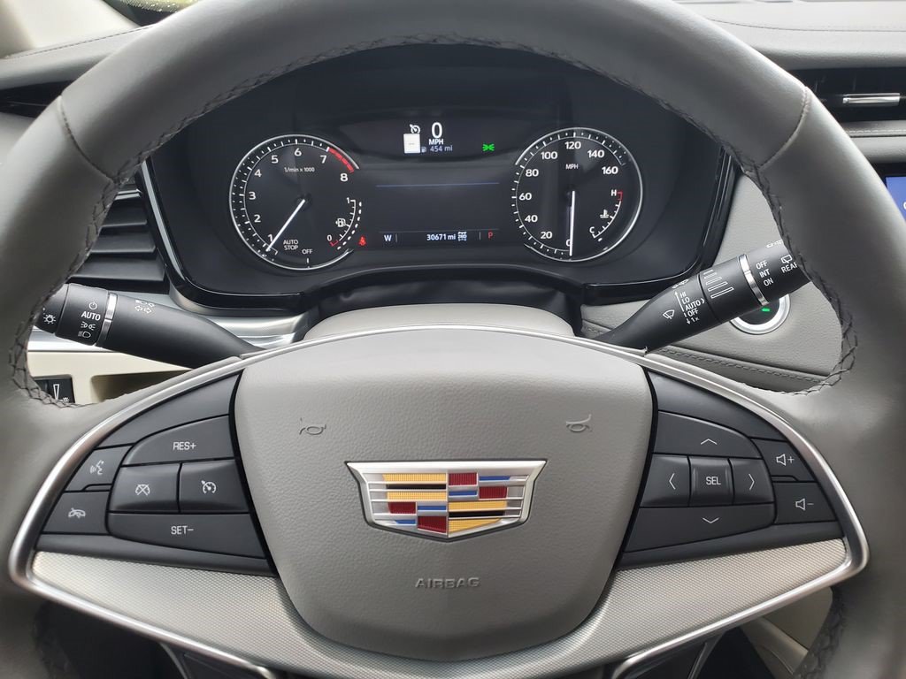 Certified 2024 Cadillac XT5 Premium Luxury w/ LPO, Floor Liner Package AWD/4WD image 18