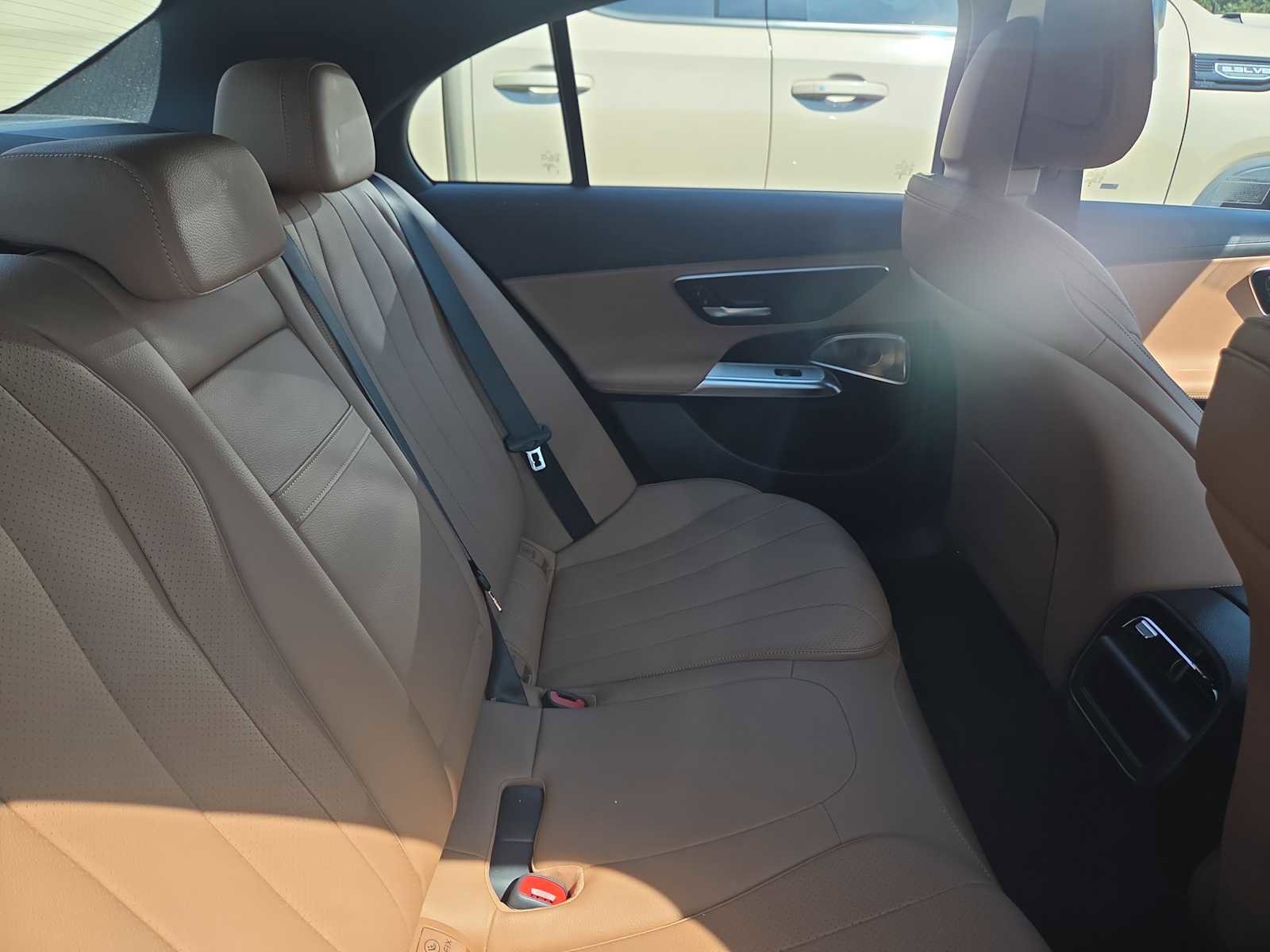 Used 2024 Mercedes-Benz E 350 4MATIC Sedan image 12