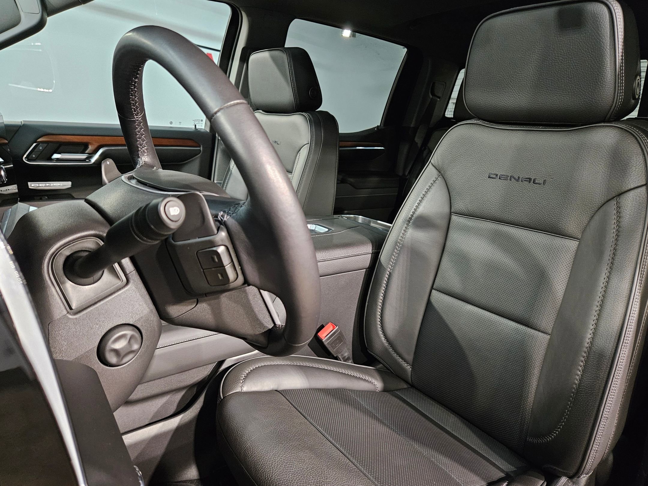 Used 2022 GMC Sierra 1500 Denali image 25