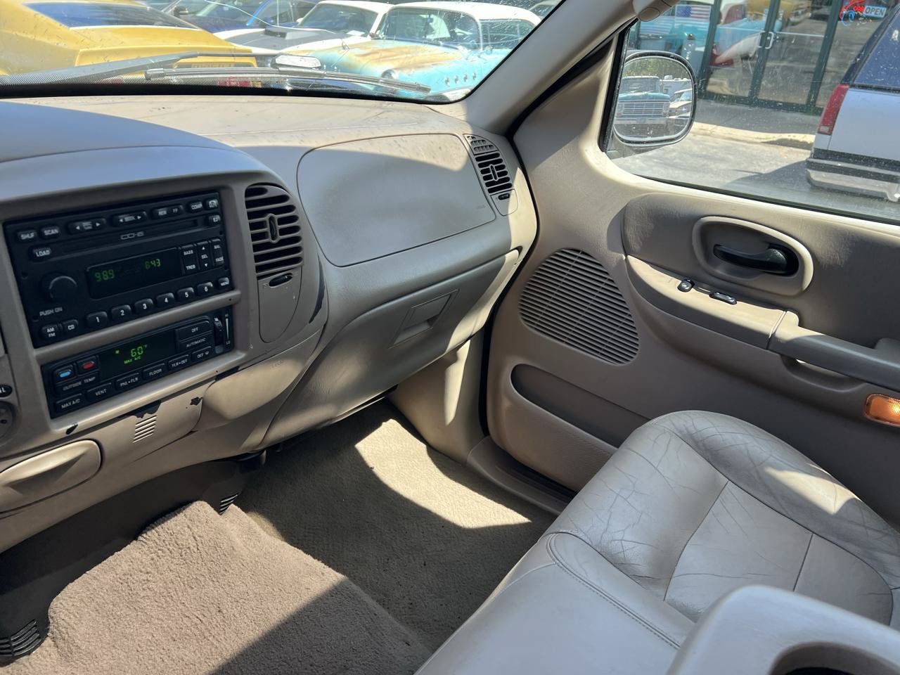 Used 2003 Ford F150 Lariat AWD/4WD image 7