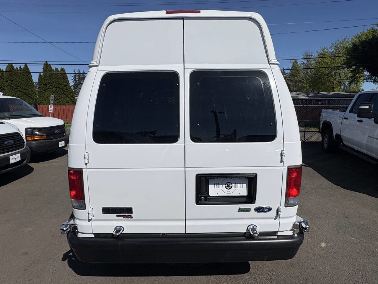 Used 2011 Ford E-250 and Econoline 250 Extended w/ PWR Group image 3