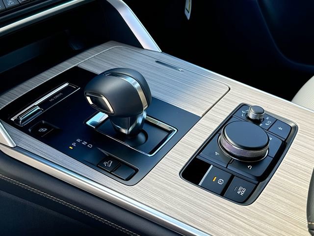 Used 2025 MAZDA CX-90 Plug-In Hybrid w/ Preferred image 18