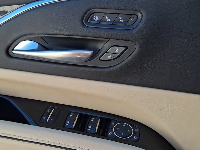 Used 2022 Cadillac Escalade ESV Premium Luxury AWD/4WD image 22