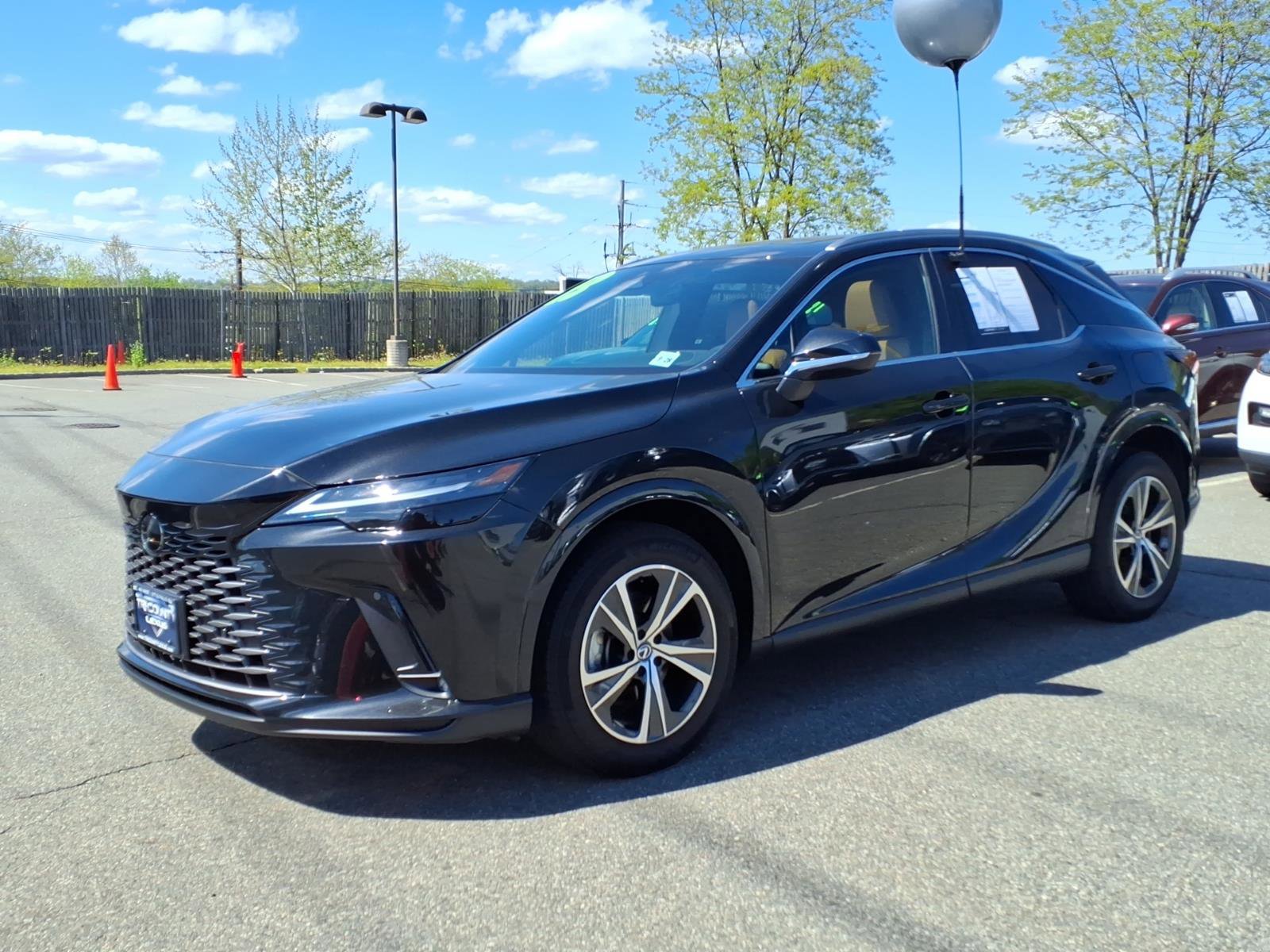 Used 2023 Lexus RX 350 Premium w/ Accessory Package AWD/4WD image 3