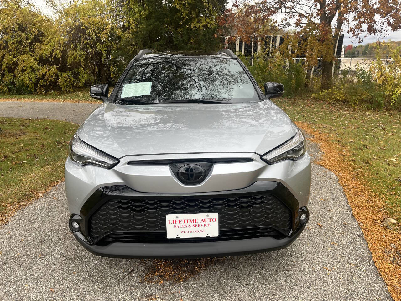 Used 2024 Toyota Corolla Cross AWD Hybrid image 8