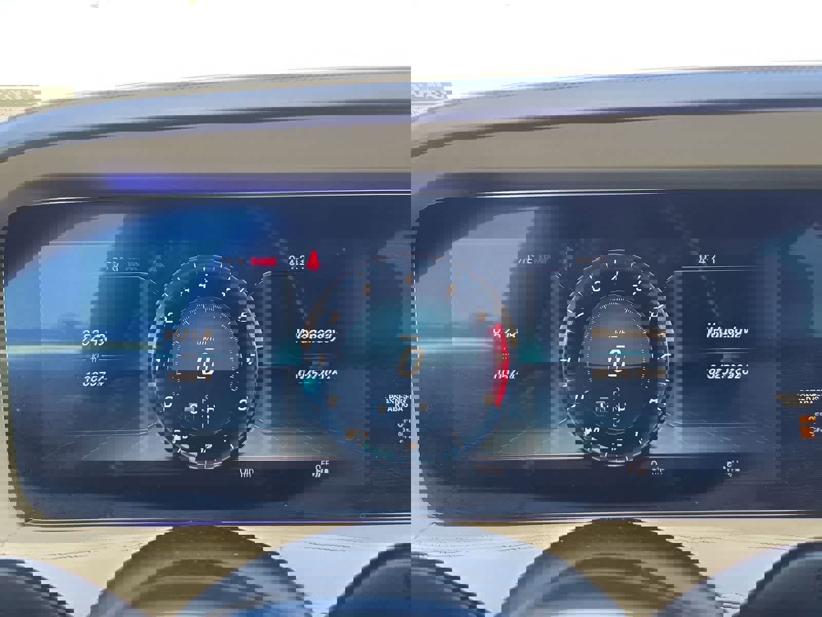 Used 2018 Mercedes-Benz S 560 Sedan image 31