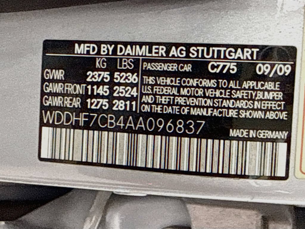 Used 2010 Mercedes-Benz E 550 Sedan image 41