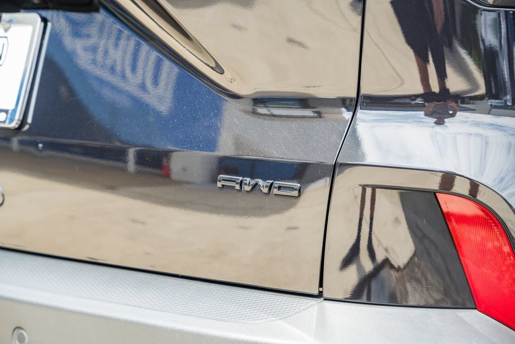 Used 2022 Ford Escape SEL w/ SEL Stealth AWD Package image 8