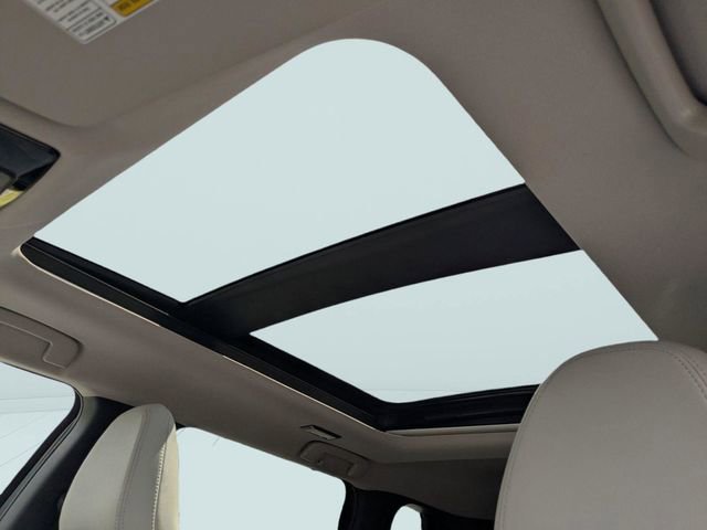 Used 2025 Mitsubishi Outlander AWD image 19