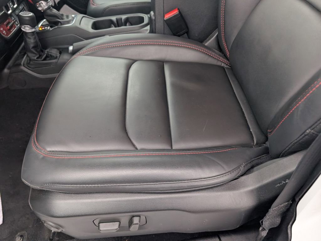 Used 2025 Jeep Wrangler Unlimited Rubicon image 22