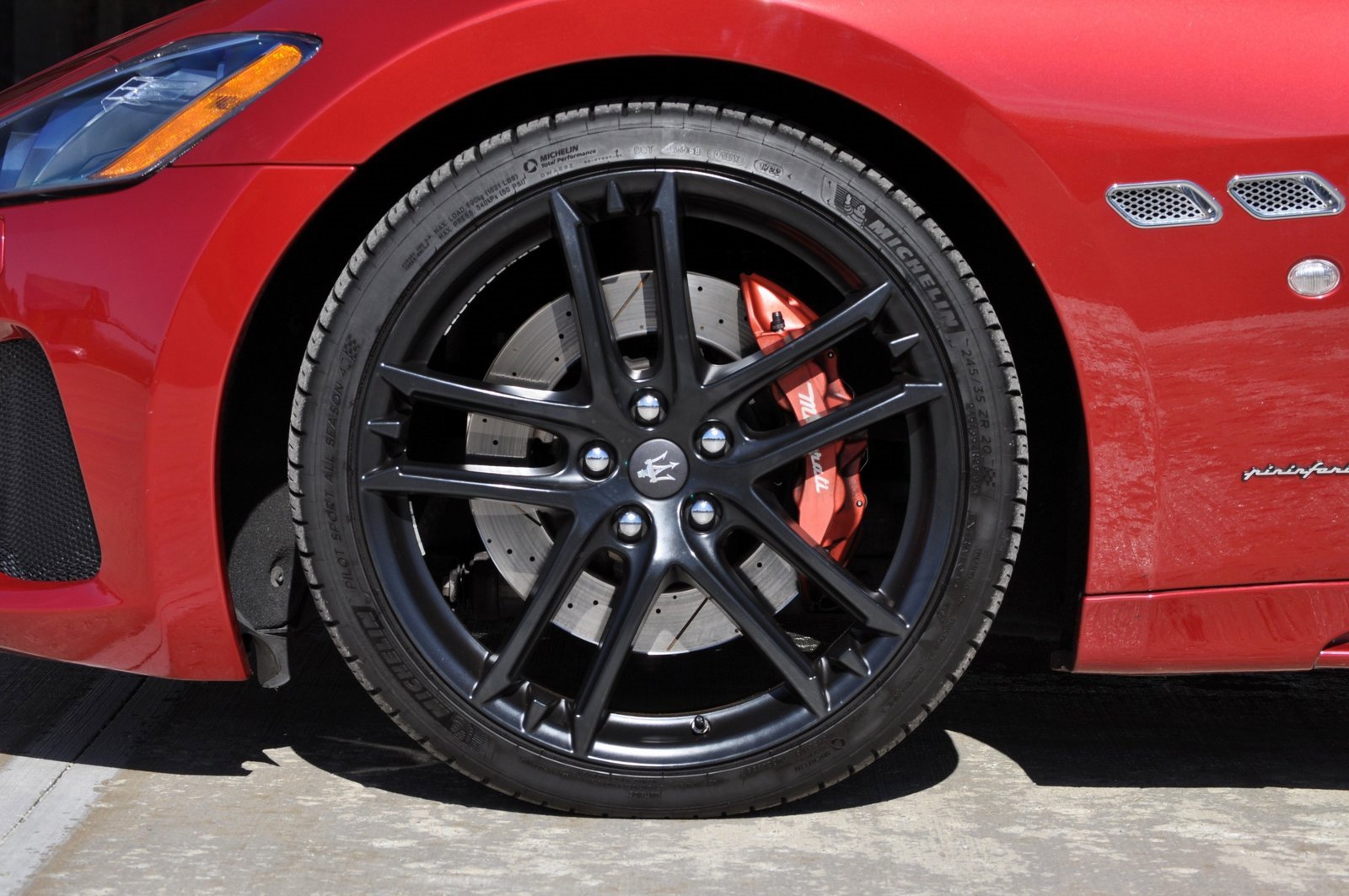 Used 2018 Maserati GranTurismo Sport image 17