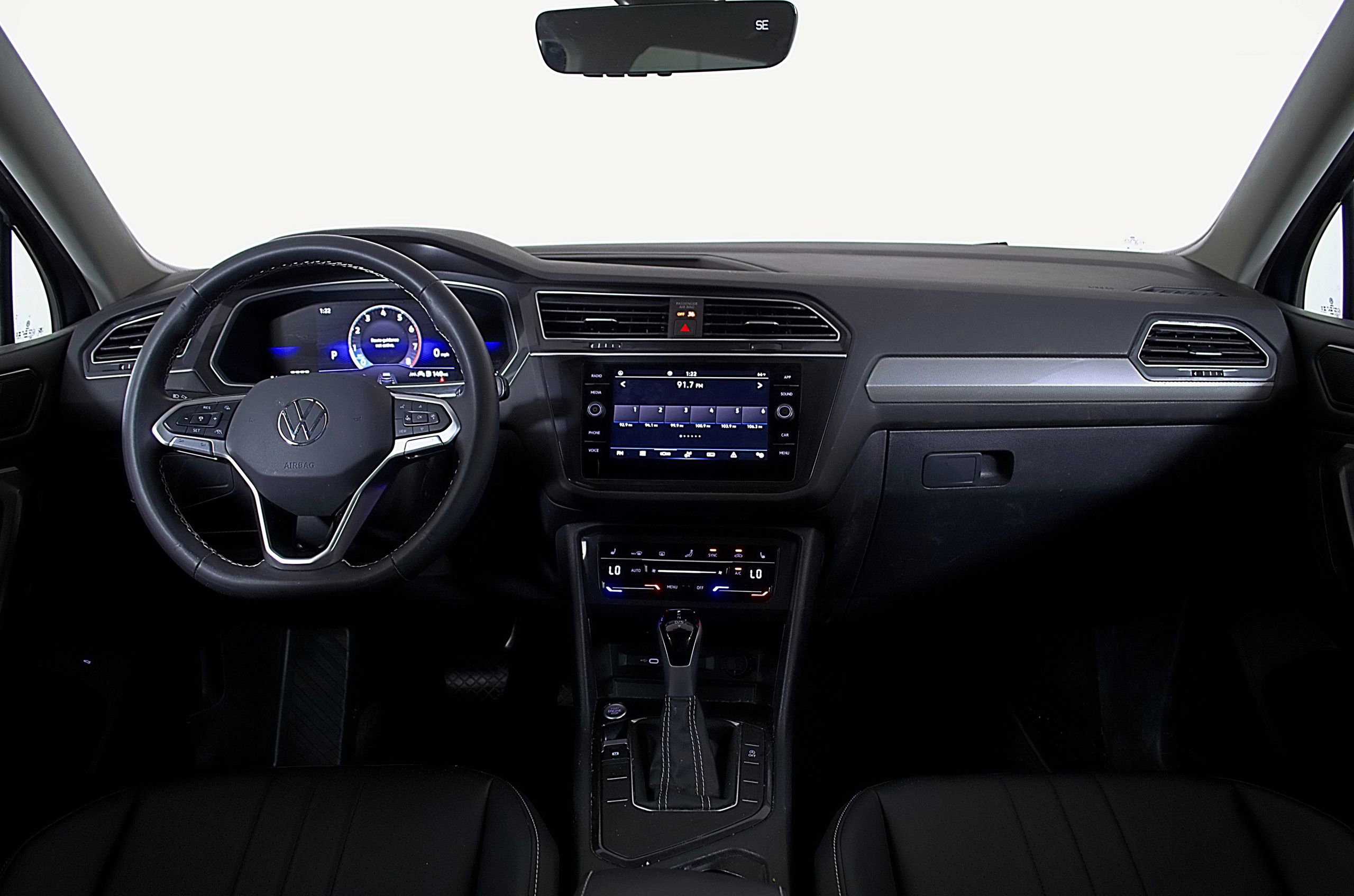 Used 2024 Volkswagen Tiguan SE w/ MDO Package, Three-Row image 14