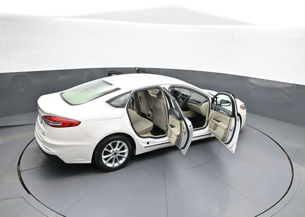 Used 2019 Ford Fusion SE FWD image 44