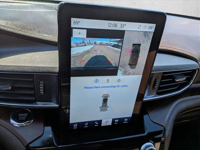 Used 2023 Ford Explorer King Ranch w/ Technology Package image 14