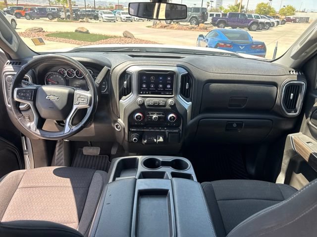 Used 2021 Chevrolet Silverado 1500 RST w/ Bed Protection Package AWD/4WD image 11